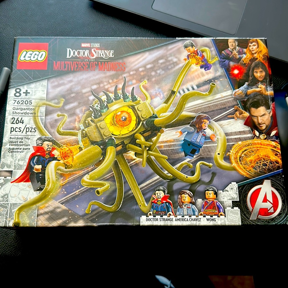 LEGO Marvel Gargantos Showdown 76205 Monster Building Kit Doctor Strange NIB